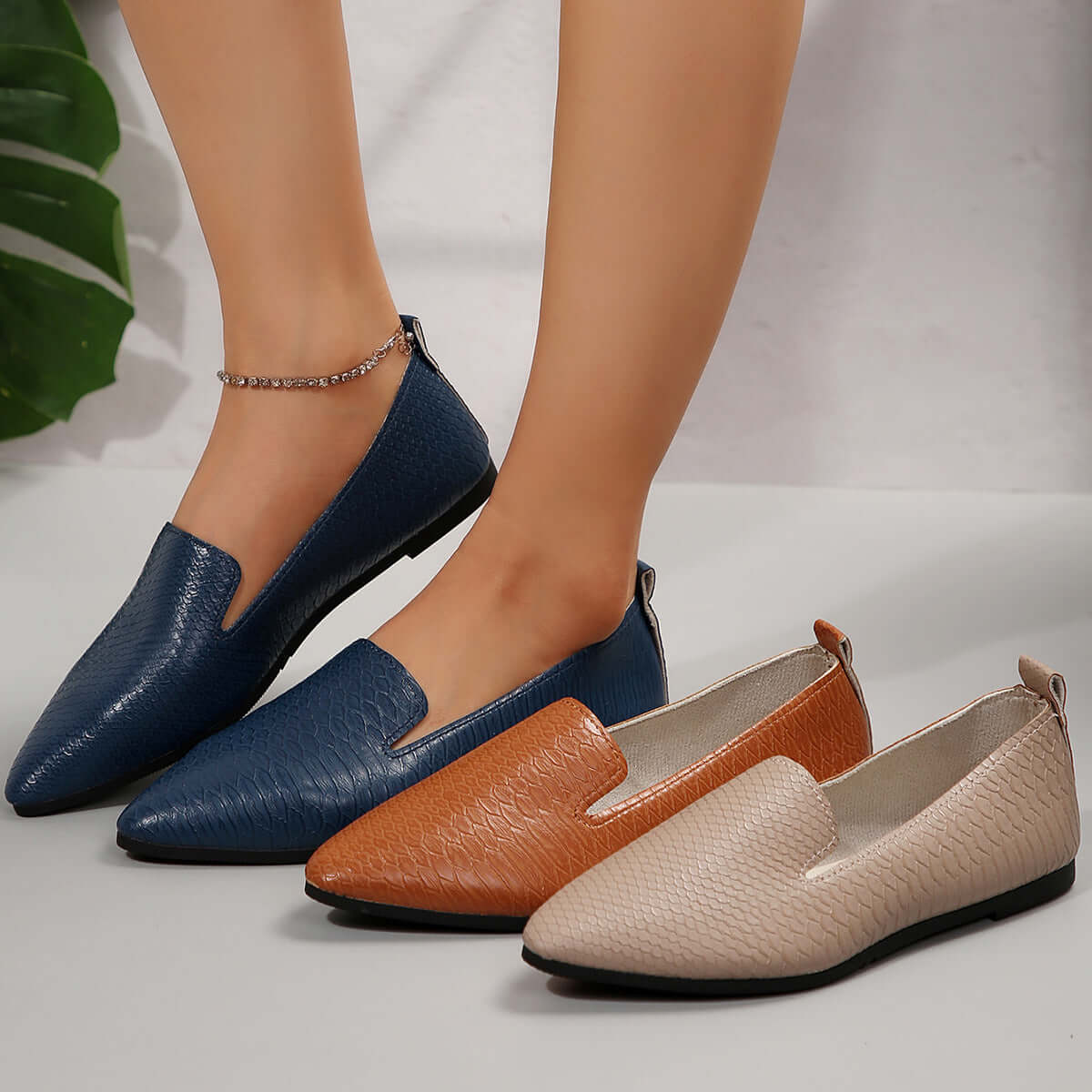 Snake Print Pointed Toe Slip-Ons flats Luxurious Weddings