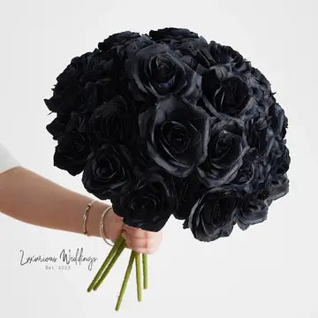 Gothic Silk Rose Bouquet | Home Decor & DIY Halloween Decor Black Roses Luxurious Weddings