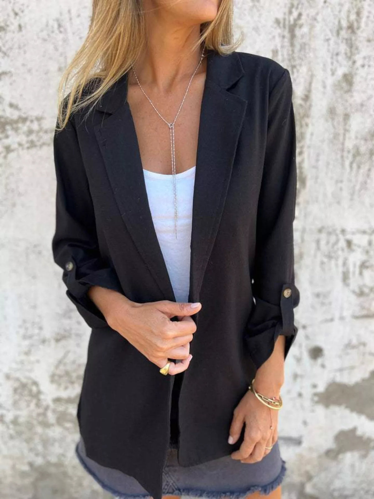 Full size lapel collar long sleeve blazer, black, stylish outfit with casual top and necklace.
