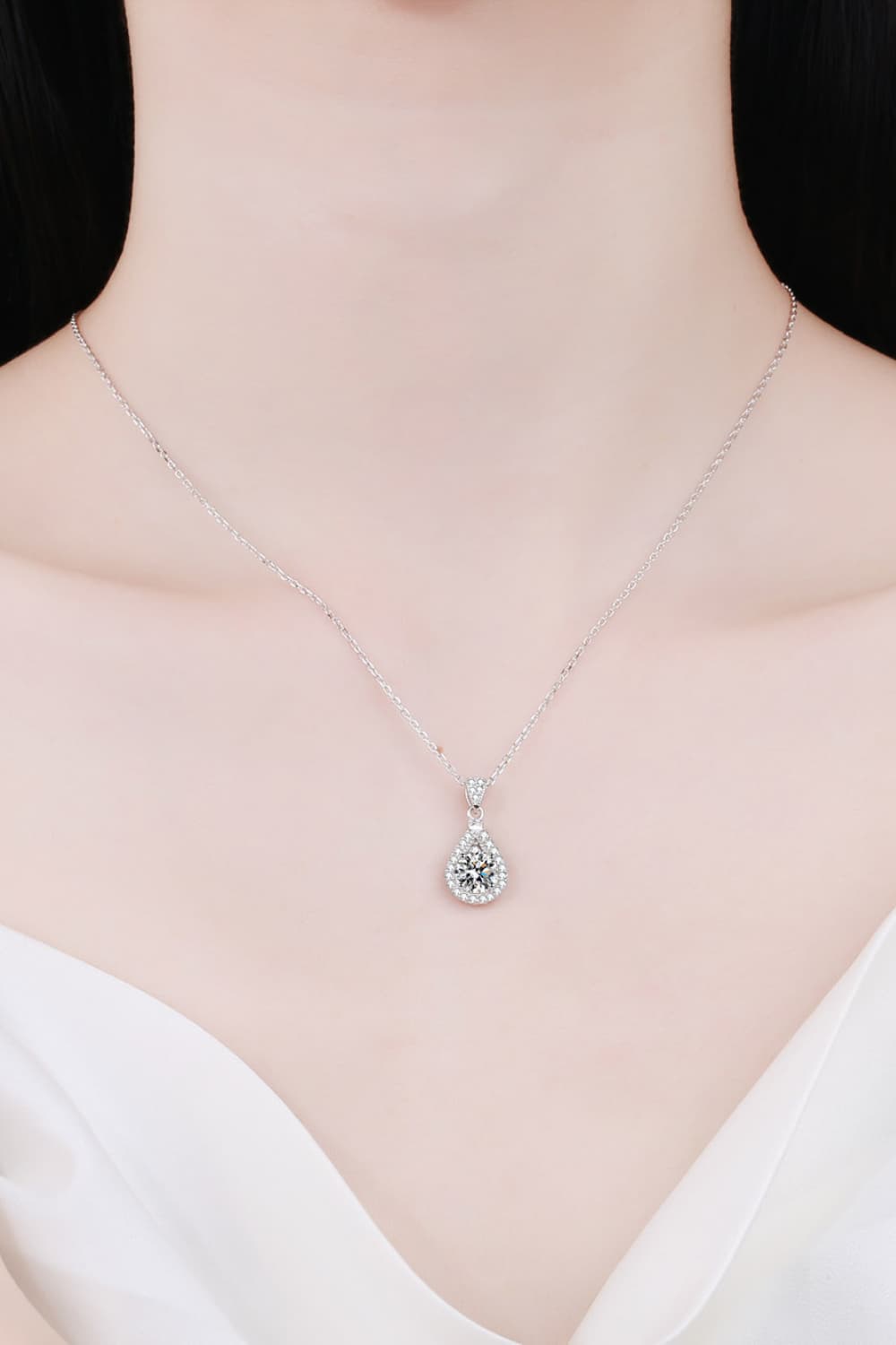 2 Carat Moissanite Teardrop Pendant 925 Sterling Silver Necklace Luxurious Weddings