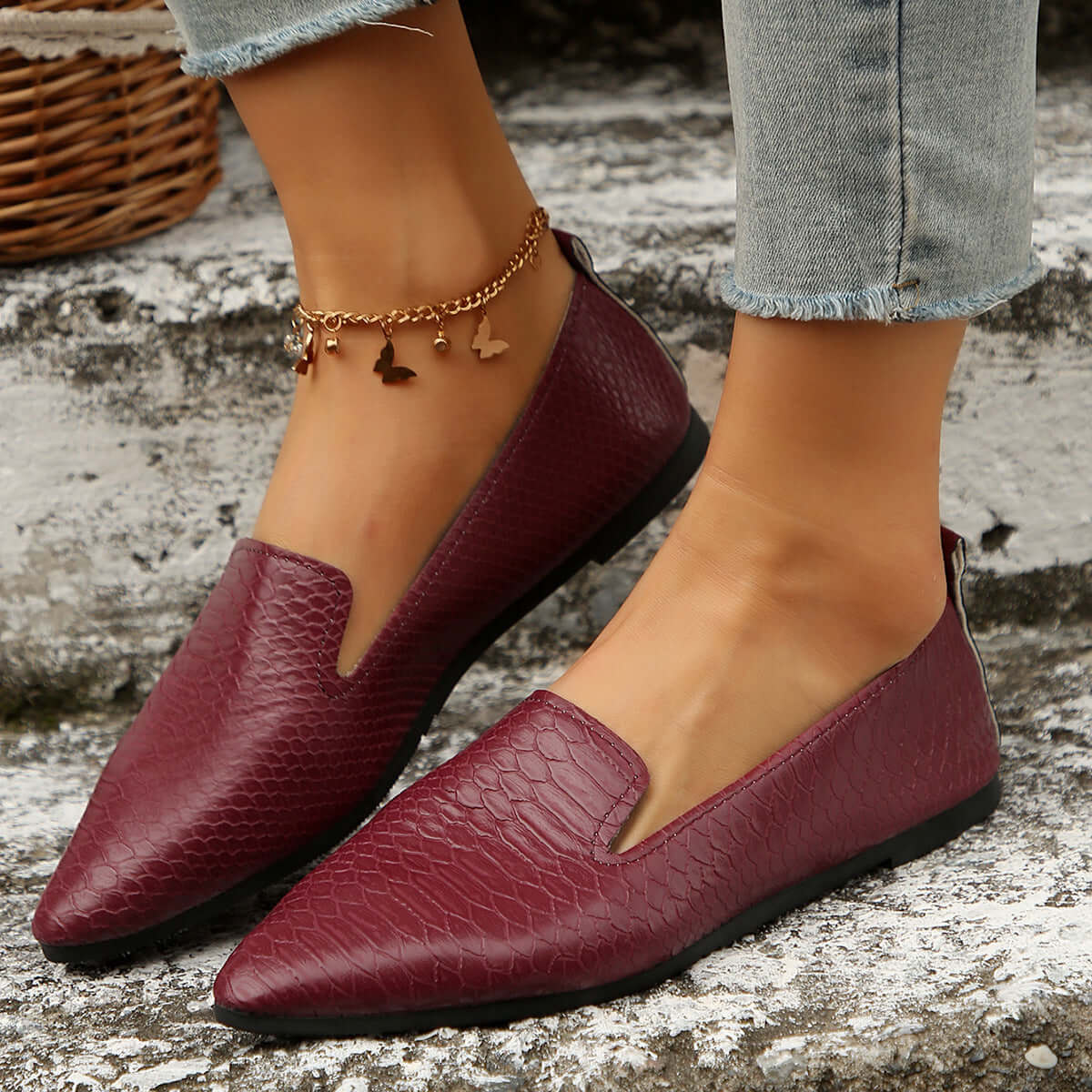 Snake Print Pointed Toe Slip-Ons flats Luxurious Weddings