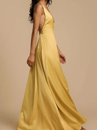 Deep V-Neck Maxi Dress Maxi Dress Luxurious Weddings