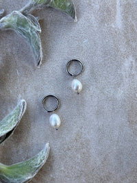 Heitiki Pearl Silver Huggies