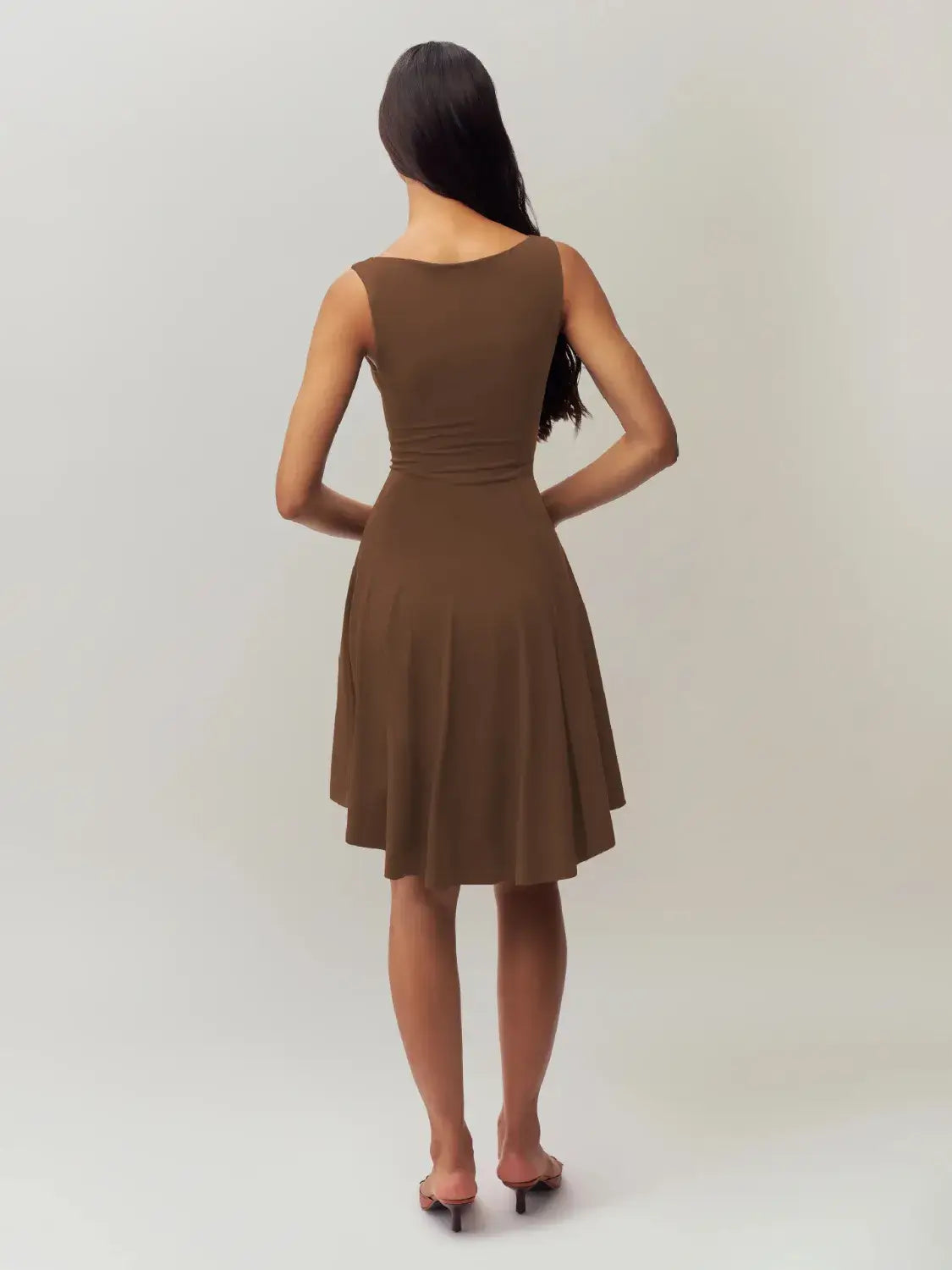 High-Low Round Neck Sleeveless Dress Dresses Luxurious Weddings