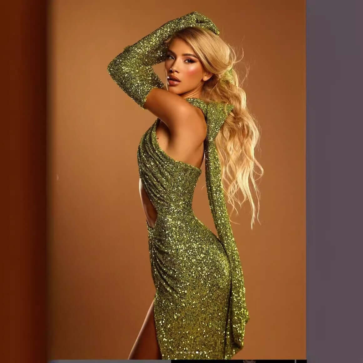 Elegant backless halterneck sexy sequined green bodycon Bodycon dress Luxurious Weddings