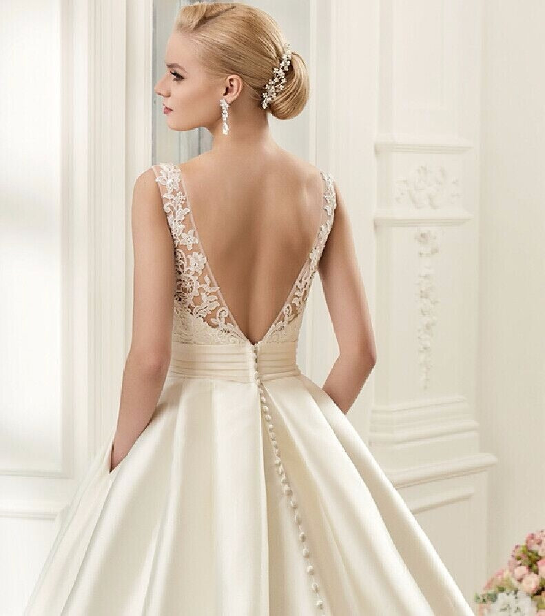 Satin white & Ivory elegant Bridal Dress Open Back Wedding Dress Satin wedding Sress Luxurious Weddings