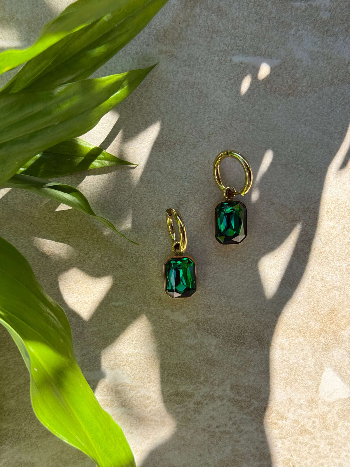 Taimana Kākāriki Gold Huggies