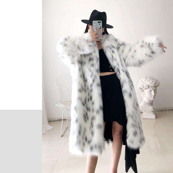 Long Elegant White Leopard Faux Mink Fur Coat Jackets Fur jacket Luxurious Weddings