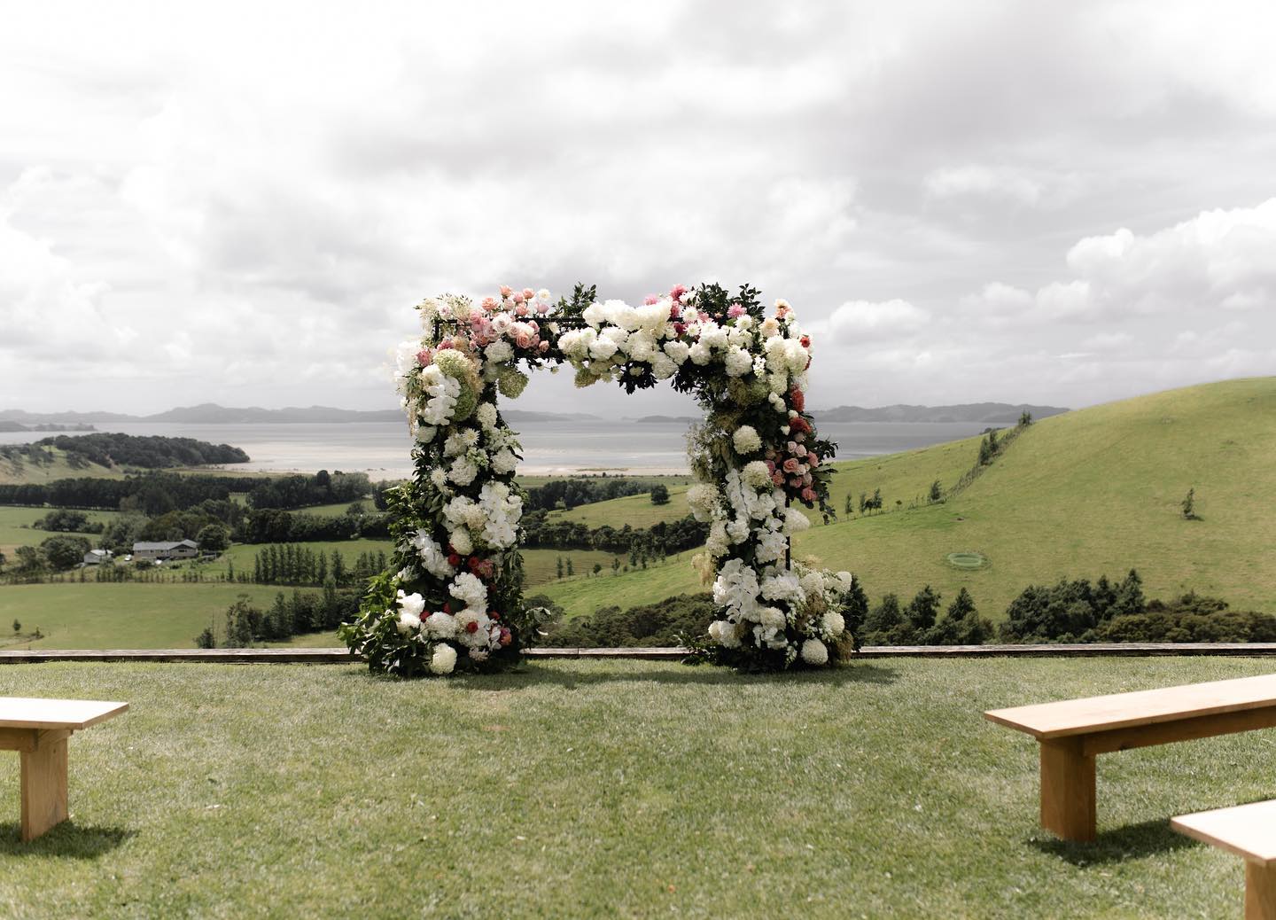 Wedding Alter with Flowers | Luxurious Weddings