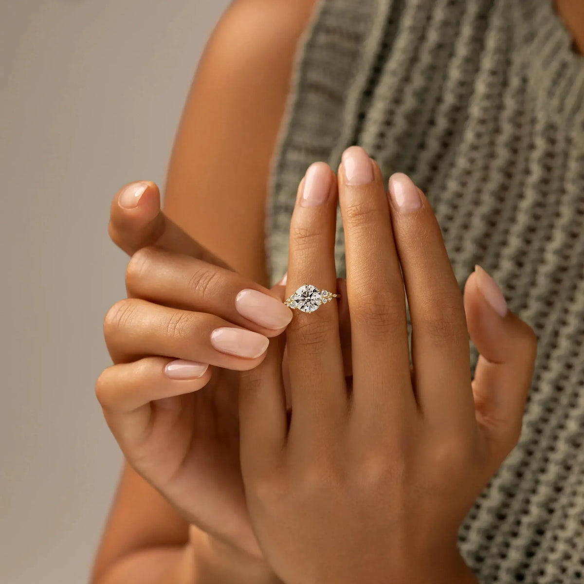 925 Sterling Silver Moissanite Ring Jewelry Luxurious Weddings