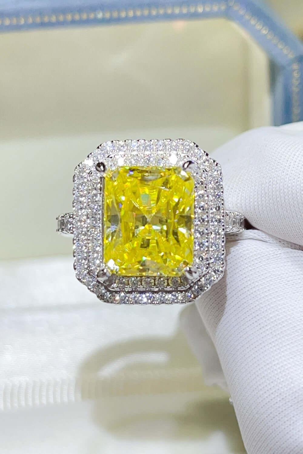 2 Carat Moissanite 925 Sterling Silver Ring Jewelry Luxurious Weddings