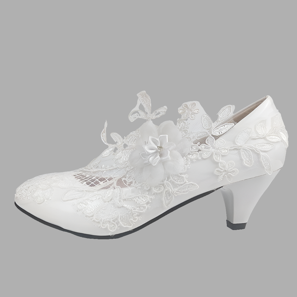 White Flower Pumps wedding shoes Bridal Shoes Luxurious Weddings