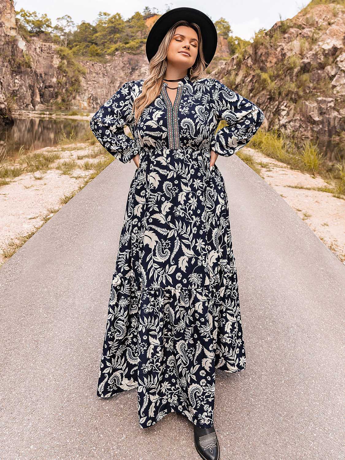 Plus Size Long Sleeve Maxi Dress Plus size dress Luxurious Weddings