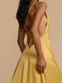 Deep V-Neck Maxi Dress Maxi Dress Luxurious Weddings