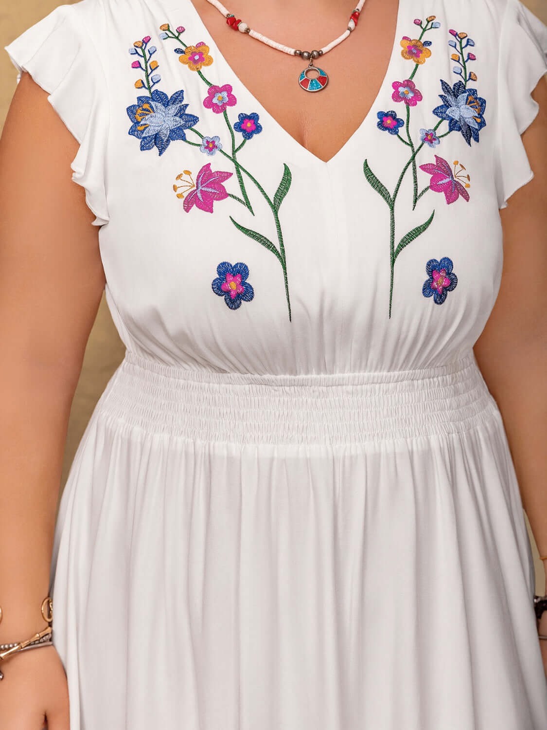 Plus Size Embroidered Floral V-Neck Cap Sleeve Maxi Dress Dresses Luxurious Weddings