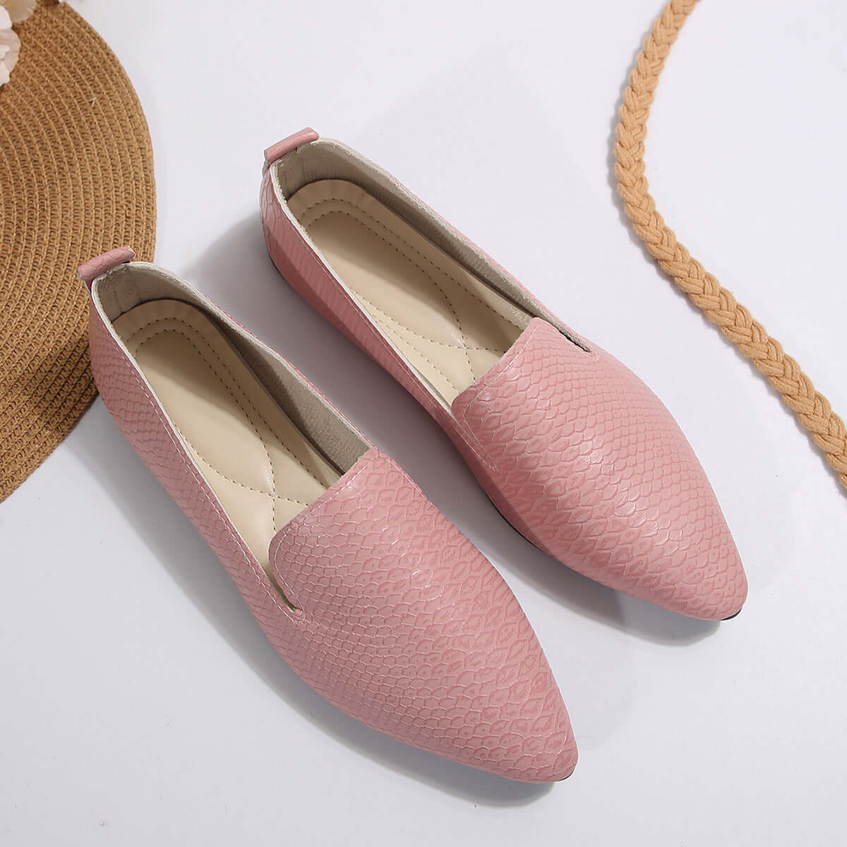Snake Print Pointed Toe Slip-Ons flats Luxurious Weddings