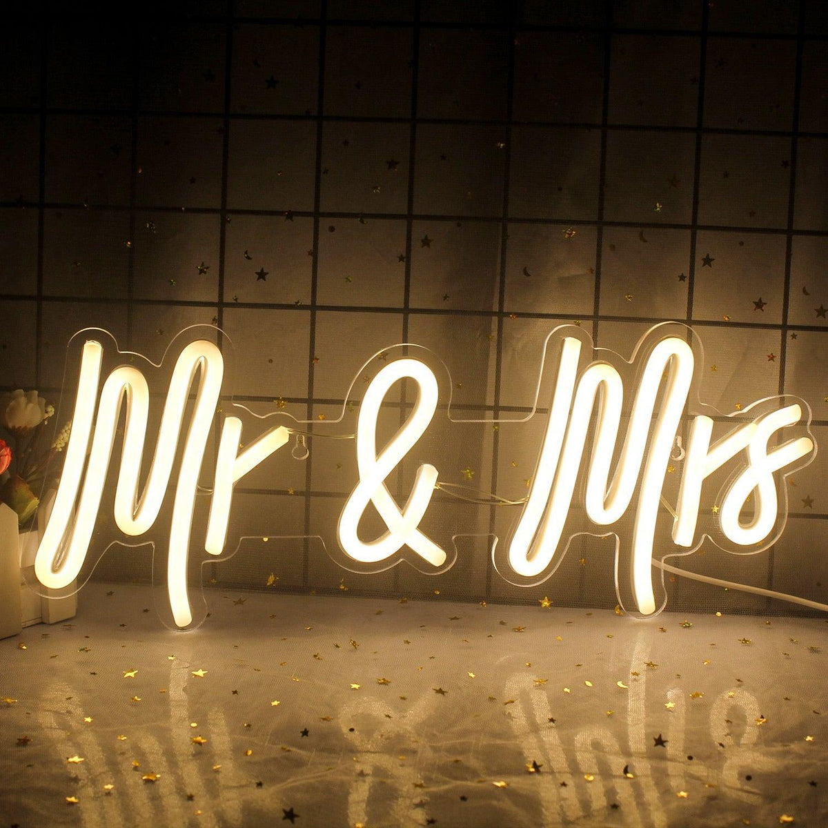 Just Married Neon Signs - Luxurious Weddings