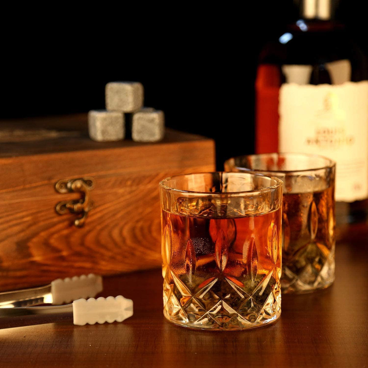 Whiskey Glasses Gift Set gifts Luxurious Weddings