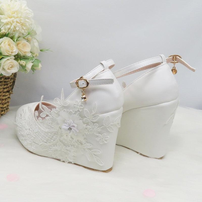White Flower Pumps wedding shoes Bridal Shoes Luxurious Weddings