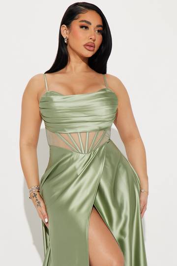 Kaylee Satin Gown - Black Luxurious Weddings