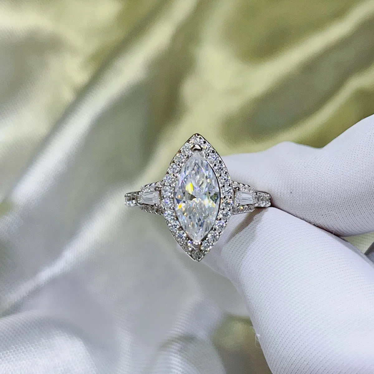 2 Carat Moissanite 925 Sterling Silver Ring Luxurious Weddings