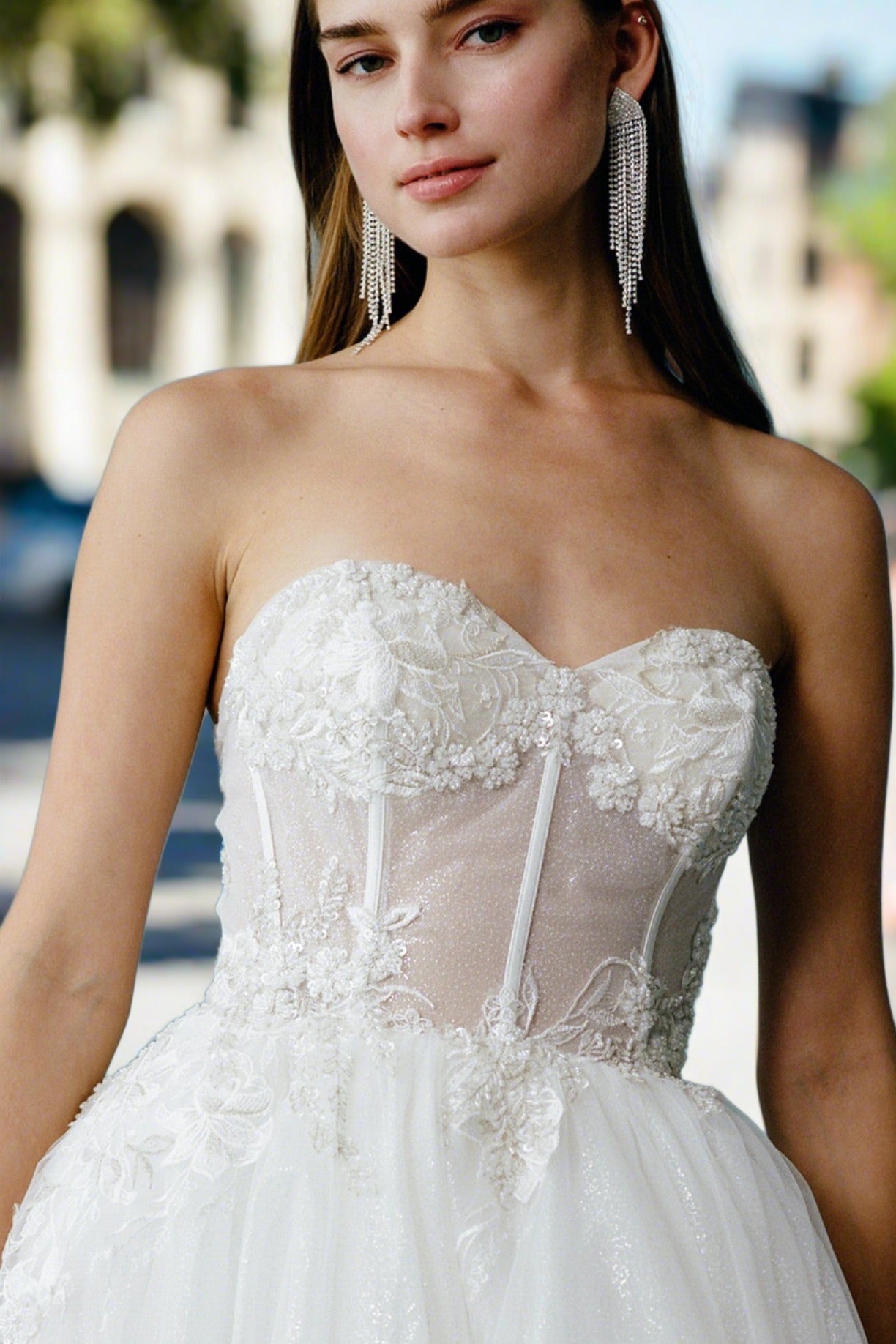 STRAPLESS, SWEETHEART, CORSET, BALLGOWN Strapless Gown Luxurious Weddings