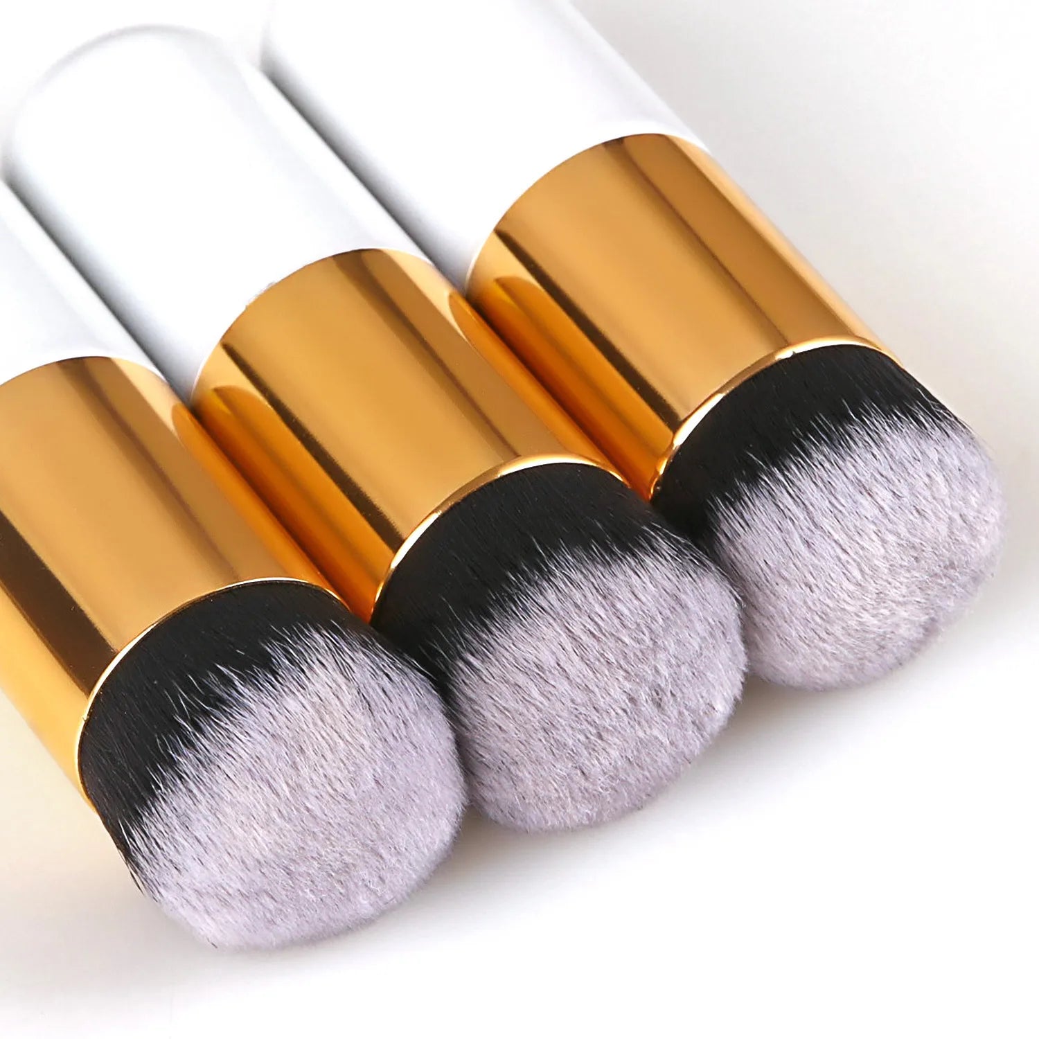 1Pcs New Chubby Pier Foundation Brush Makeup Brushes Luxurious Weddings