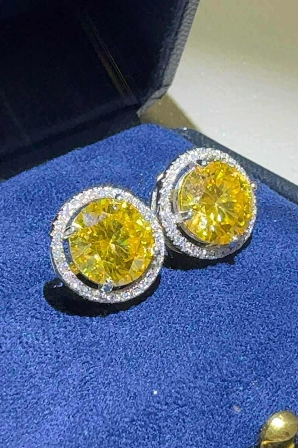 4 Carat Moissanite 925 Sterling Silver Earrings Jewelry Luxurious Weddings