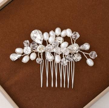 Simple wedding jewelry crystal pearl handmade crystal hair comb Luxurious Weddings