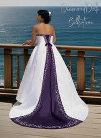 Vintage Strapless lace up Corset Beaded Embroidery Bridal Gown Wedding Dress Luxurious Weddings