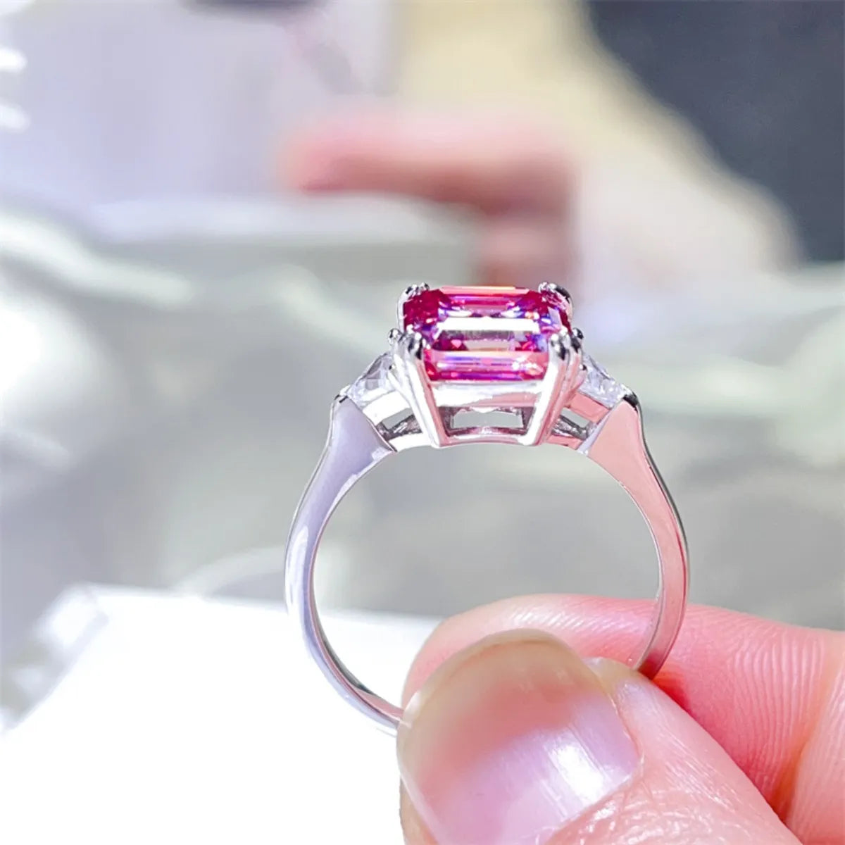 2 Carat Moissanite 925 Sterling Silver Ring ring Luxurious Weddings