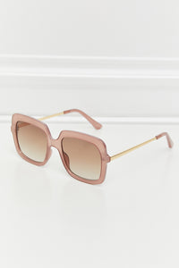 Square Metal-Plastic Hybrid Temple Sunglasses sunglasses Luxurious Weddings