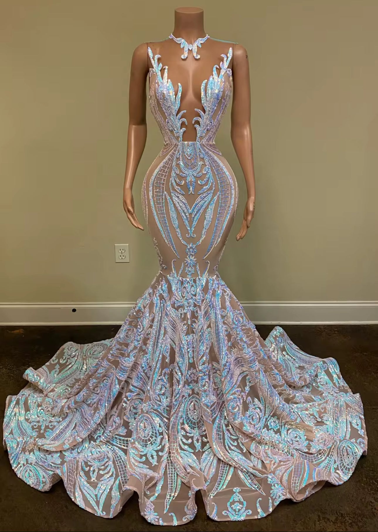 Maria Gown - Luxurious Weddings