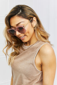 Square Metal-Plastic Hybrid Temple Sunglasses sunglasses Luxurious Weddings