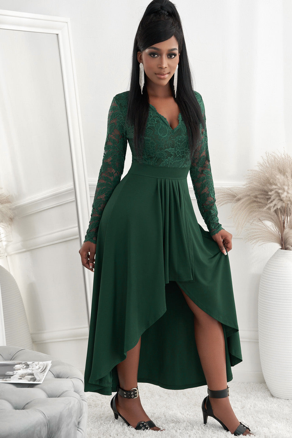 Lace High-Low V-Neck Dress Mother of the bride Luxurious Weddings