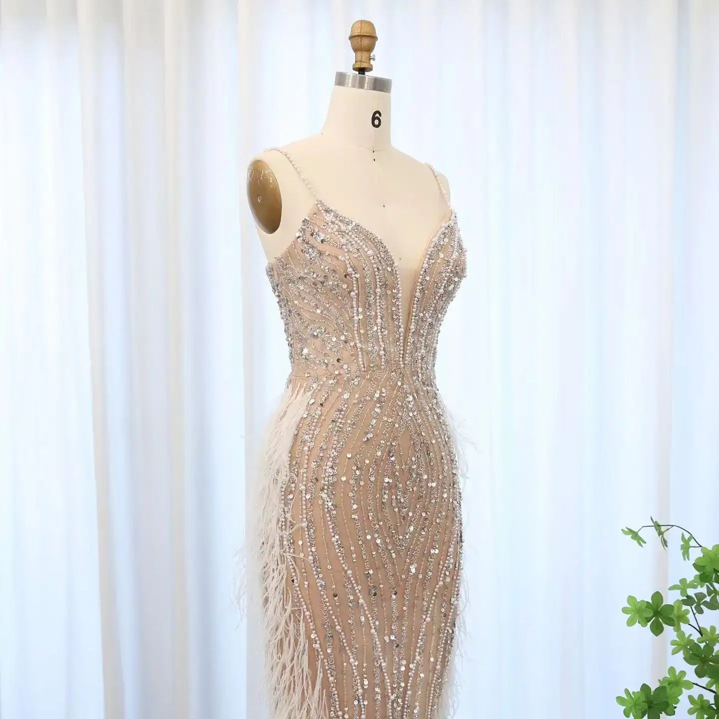 Luxury Feather White Nude Mermaid Evening Dress Wedding dress Luxurious Weddings