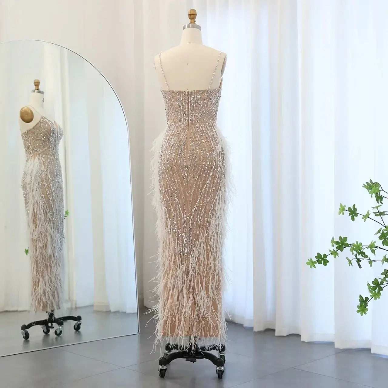 Luxury Feather White Nude Mermaid Evening Dress Wedding dress Luxurious Weddings