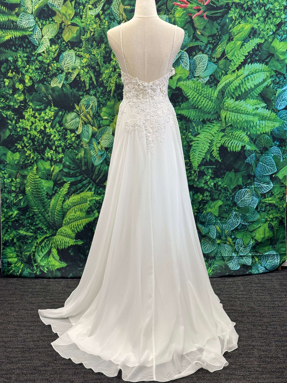 A-Line Chiffon Bridal Gown Wedding dress Luxurious Weddings