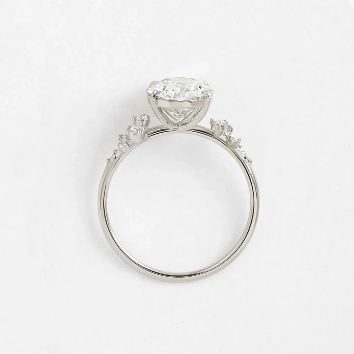 925 Silver Oval Cut Moissanite Engagement Ring Jewelry Luxurious Weddings