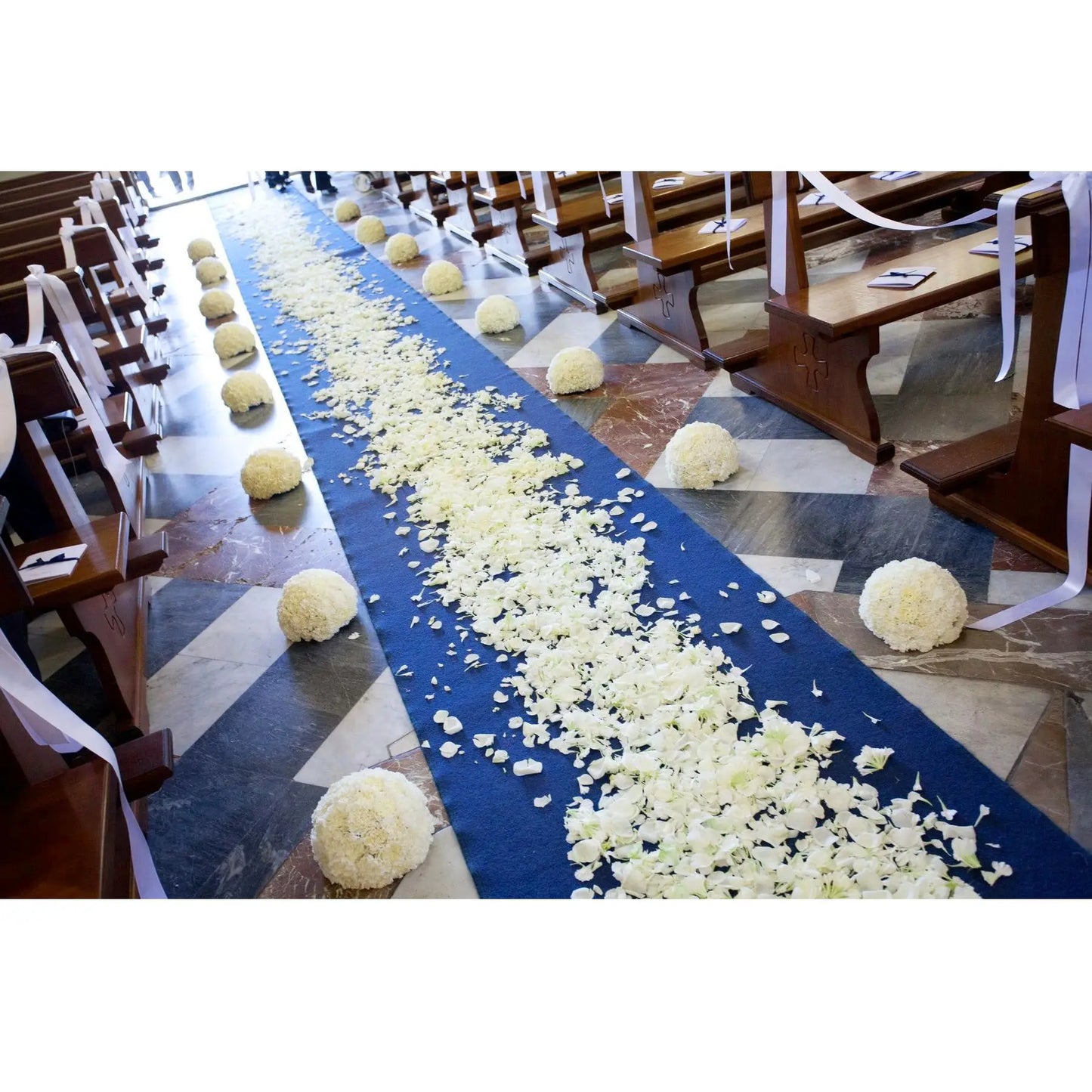 Blue Aisle Runner Luxurious Weddings