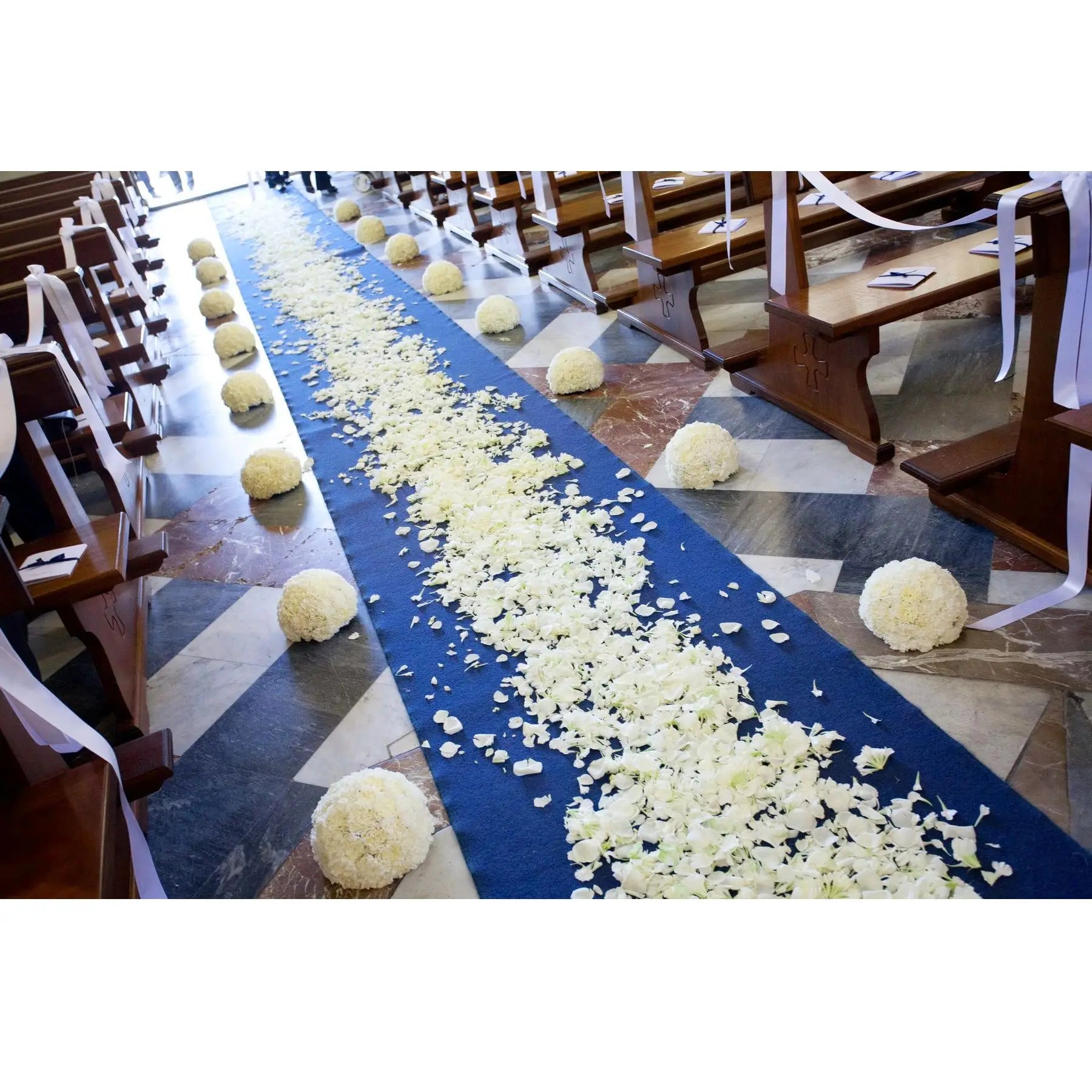 Blue Aisle Runner Luxurious Weddings