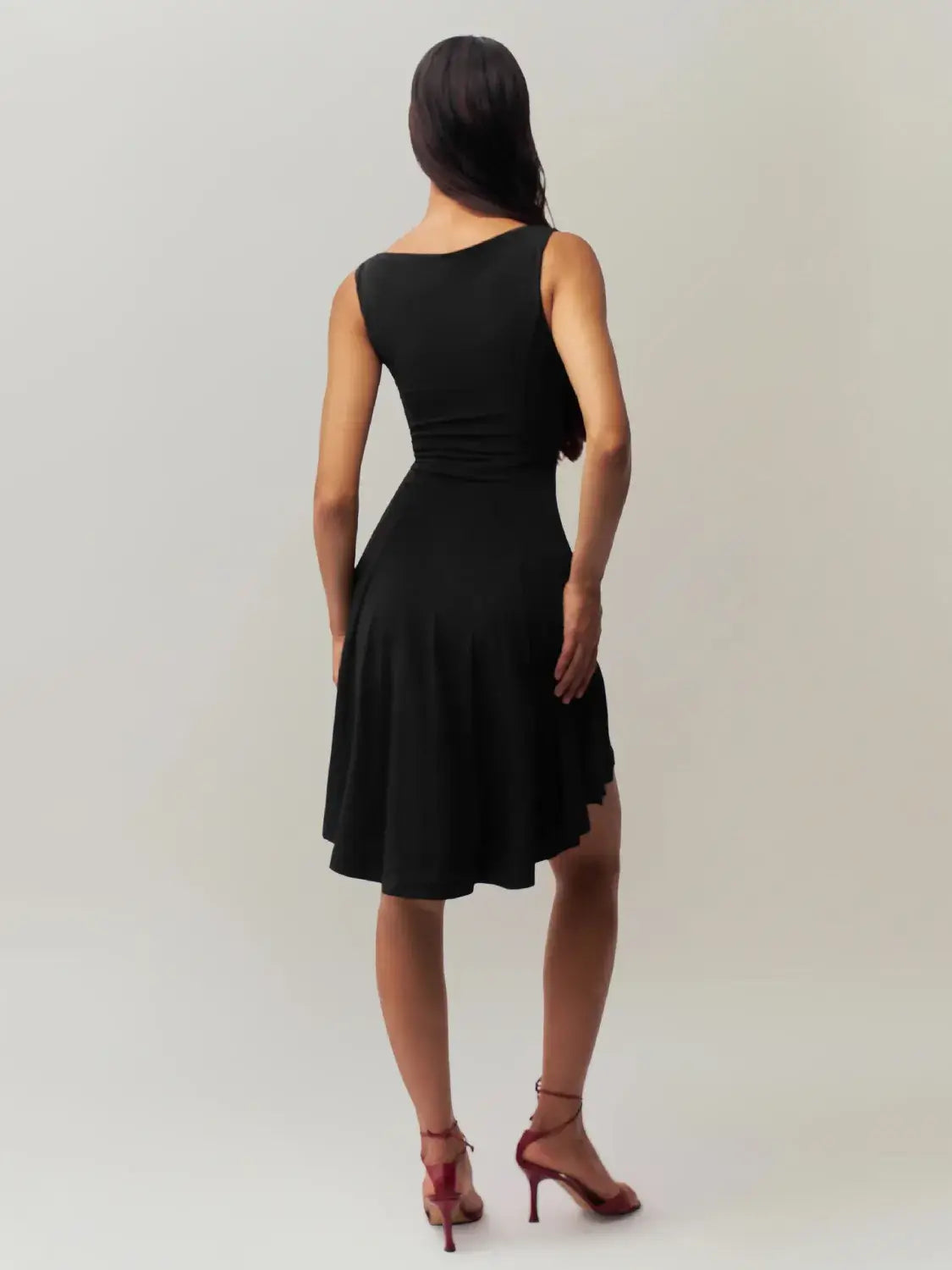 High-Low Round Neck Sleeveless Dress Dresses Luxurious Weddings