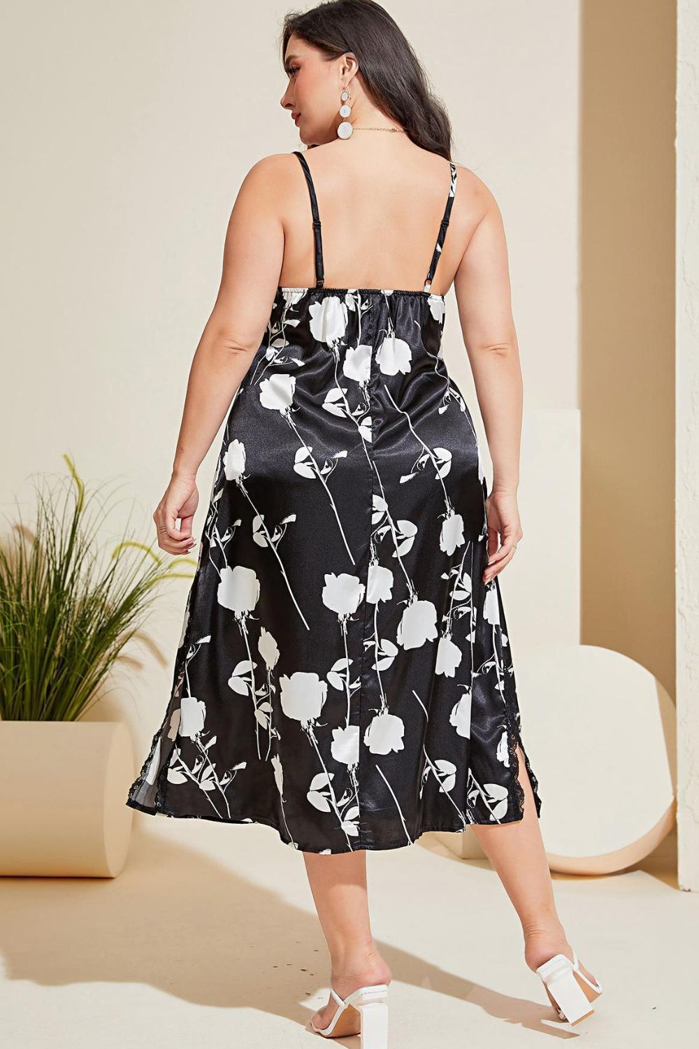 Plus Size Floral Lace Trim Side Slit Night Dress Plus size sleepwear Luxurious Weddings