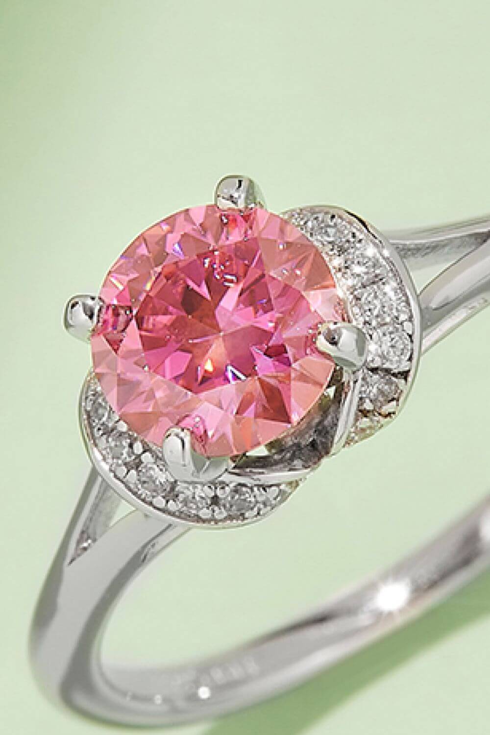 1 Carat Moissanite 4-Prong 925 Sterling Silver Ring rings Luxurious Weddings