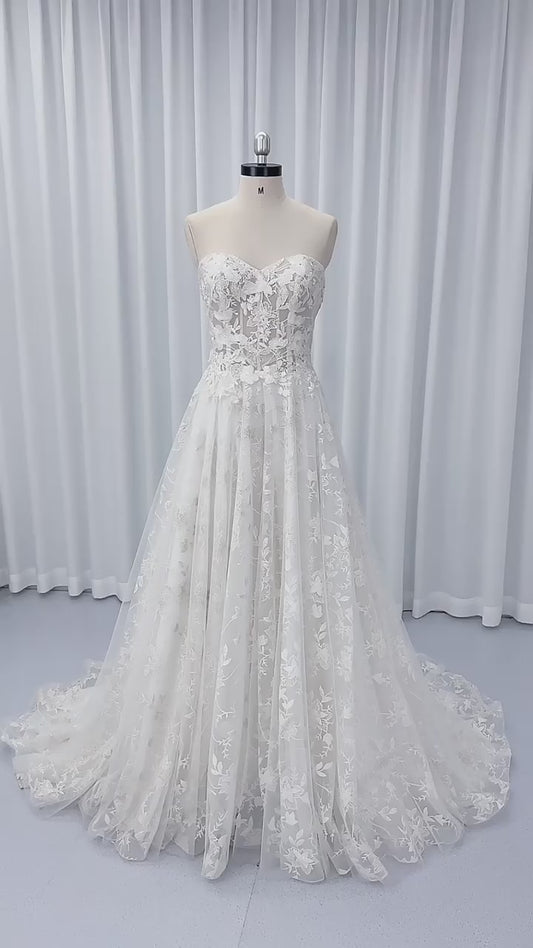 Boho Sweetheart Lace A-Line Wedding Dress Boho Wedding Dress Luxurious Weddings
