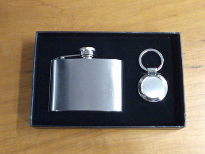 Mens hip flask & keychain Gift Set Luxurious Weddings